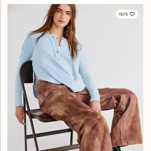 Chasin clouds light blue Henley FREE PEOPLE